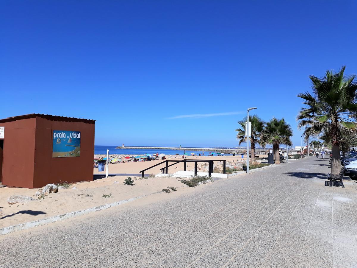 קווארטיירה T2 Mira Praia 4- Familiar, 80Mt Praia, Wifi מראה חיצוני תמונה
